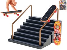 Skateboard 9,5cm kov s rampou na karte