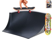 Skateboard 9,5cm kov s rampou na karte